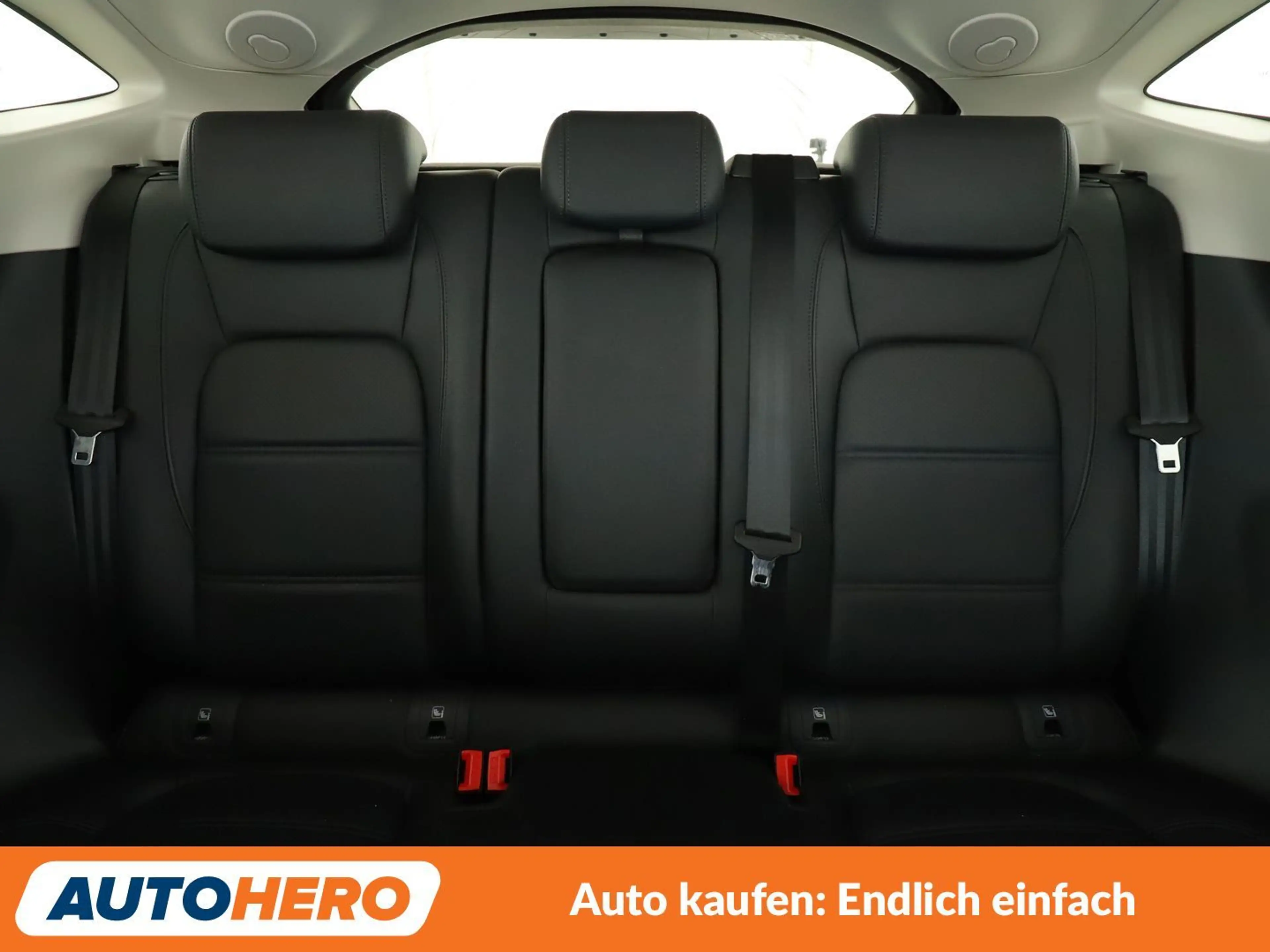 Jaguar E-Pace P200 S AWD Aut.*NAVI*LED*TEMPO*CAM*PDC*SHZ* — photo 15