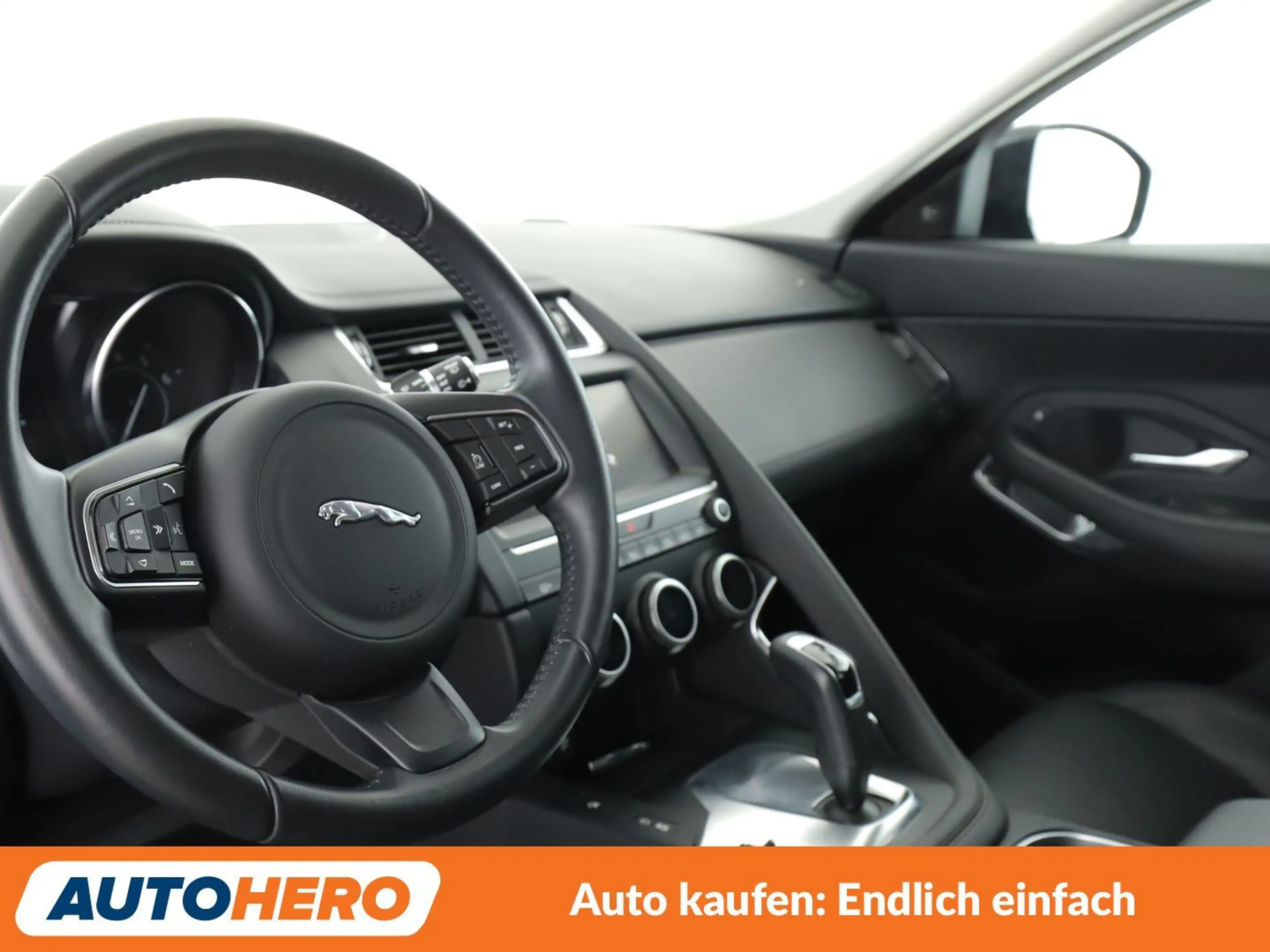 Jaguar E-Pace P200 S AWD Aut.*NAVI*LED*TEMPO*CAM*PDC*SHZ* — photo 11