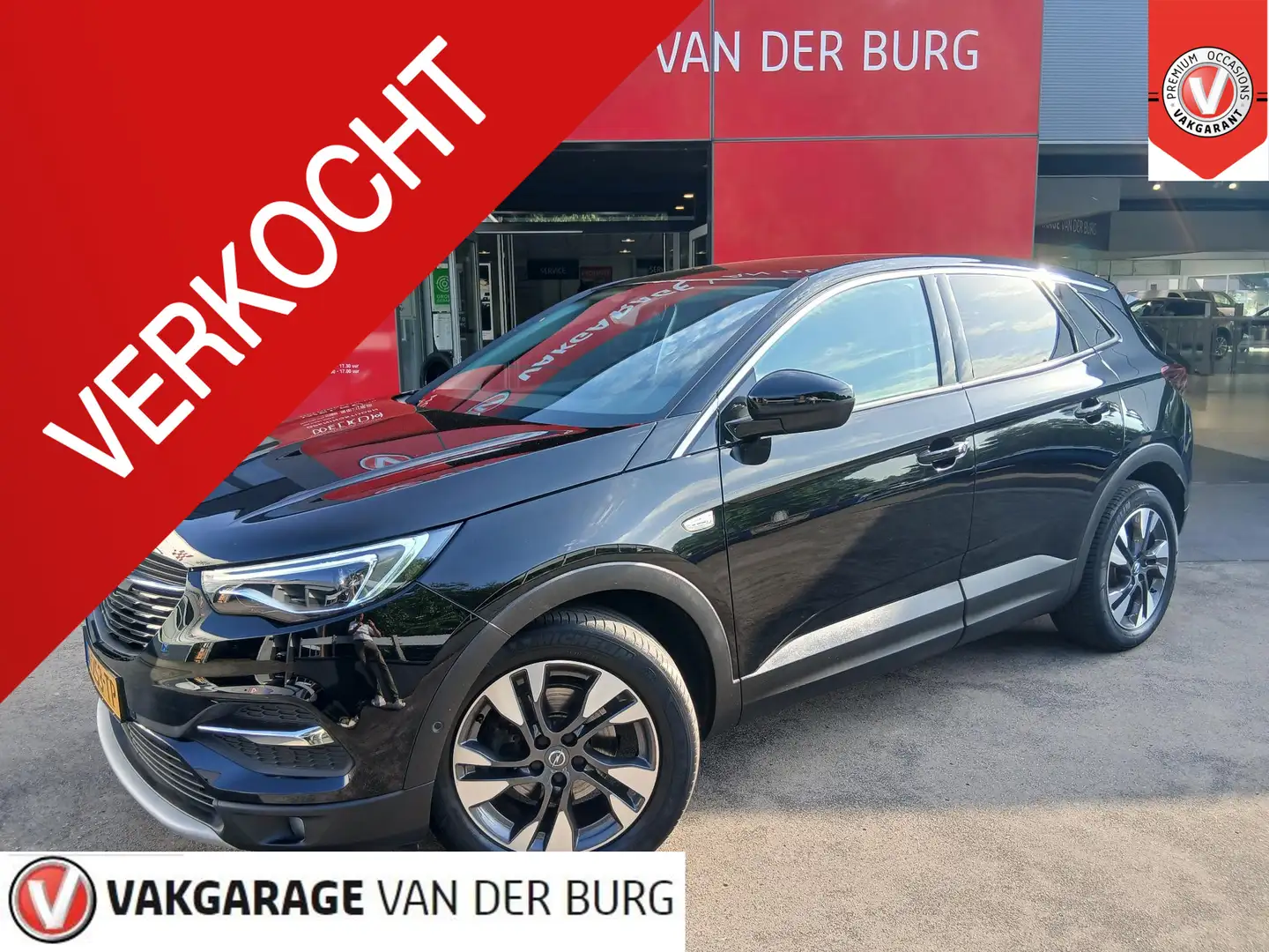 Opel Grandland X 1.2 Turbo Business Executive Zwart - 1
