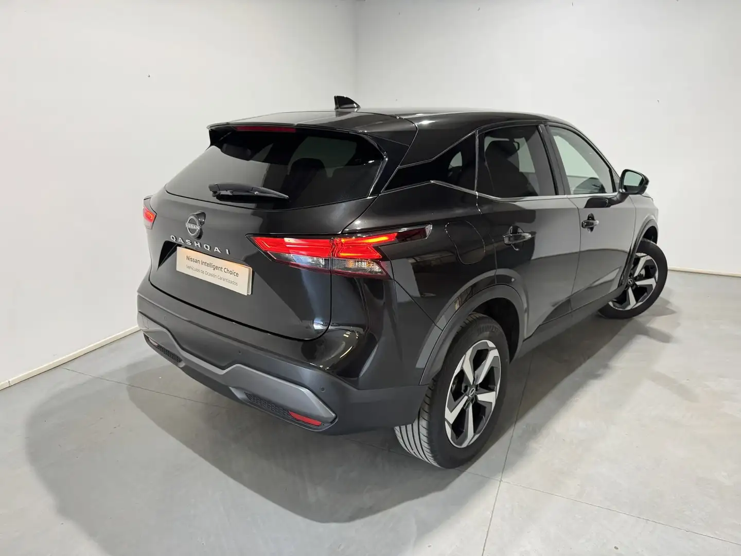 Nissan Qashqai 1.3 DIG-T mHEV 12V N-Connecta 4x2 103kW Noir - 2