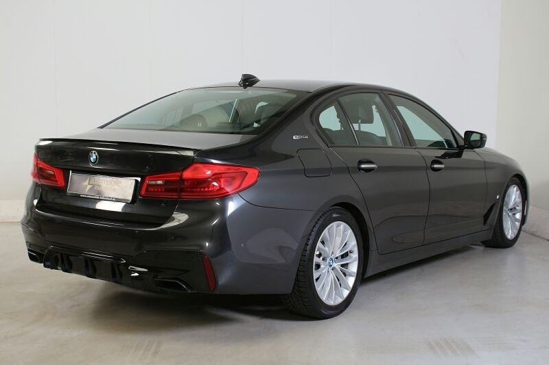 BMW 530 e iPerf. Luxury Line ACC HuD Navi/TV HiFi LED — photo 5