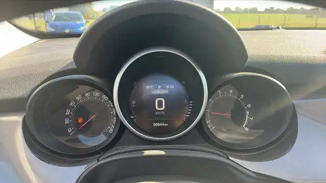 Fiat 500x view 12
