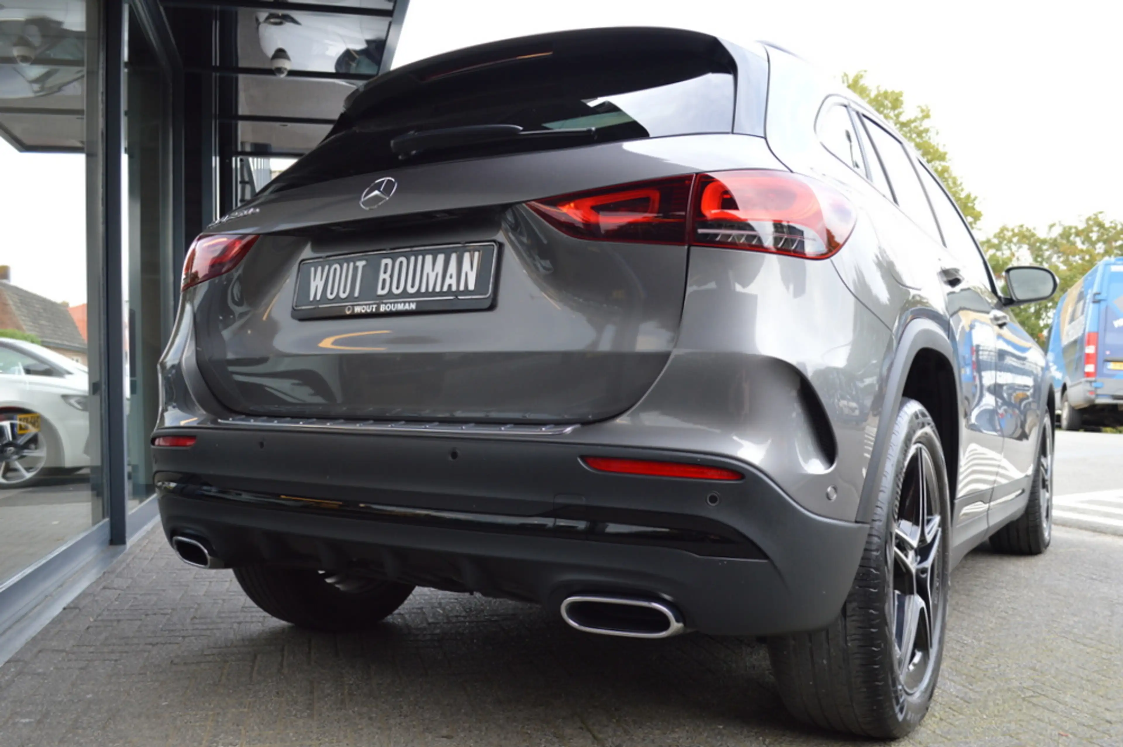 Mercedes-Benz GLA 250 e AMG Multibeam Panorama Memory Camera Keyless Tre — photo 6