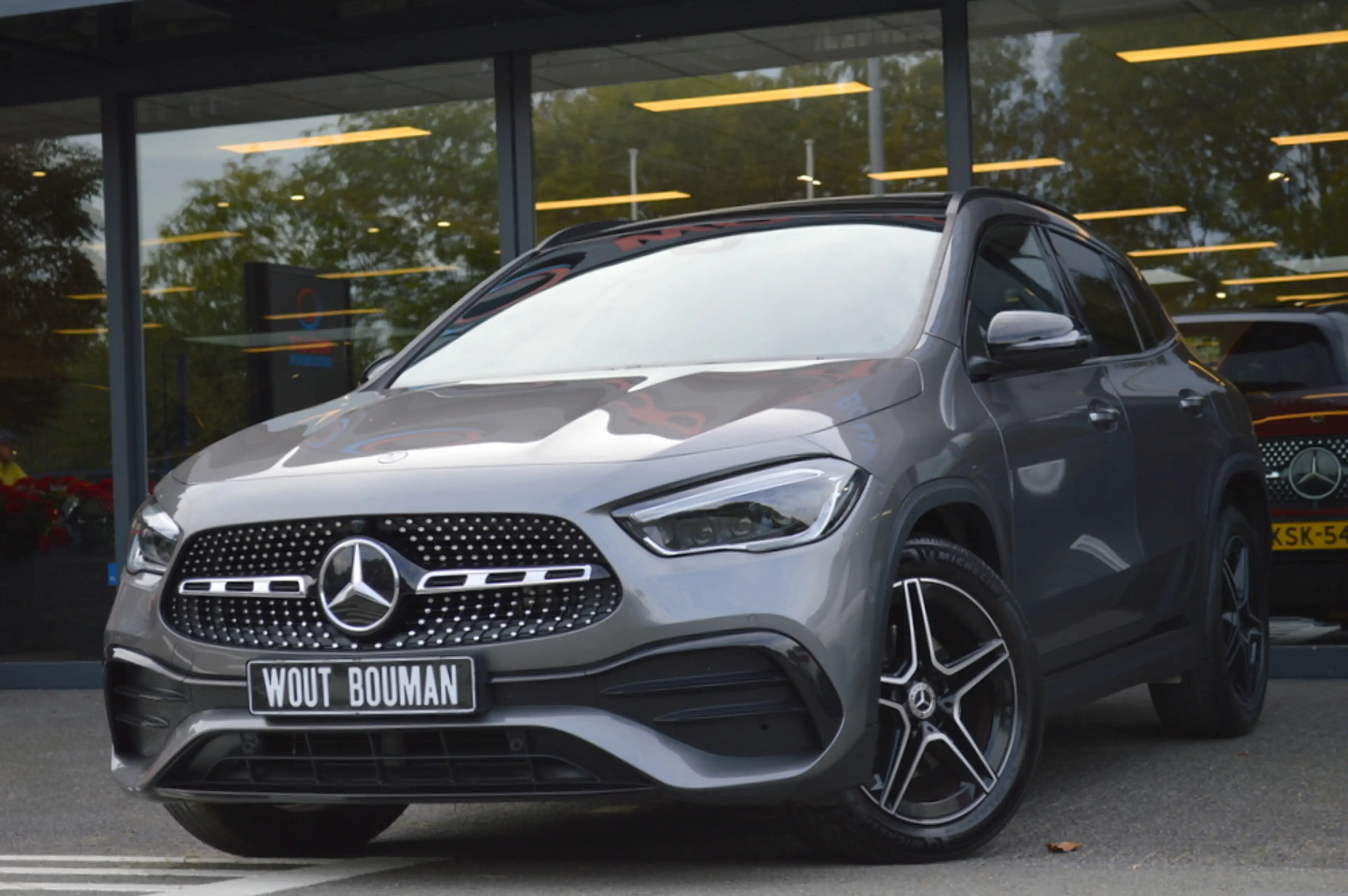 Mercedes-Benz GLA 250 e AMG Multibeam Panorama Memory Camera Keyless Tre