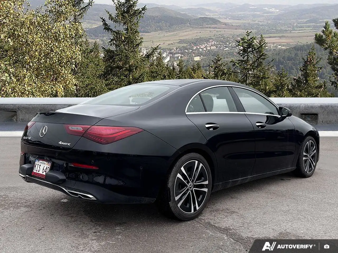 Mercedes-Benz CLA снимка Mercedes-Benz CLA