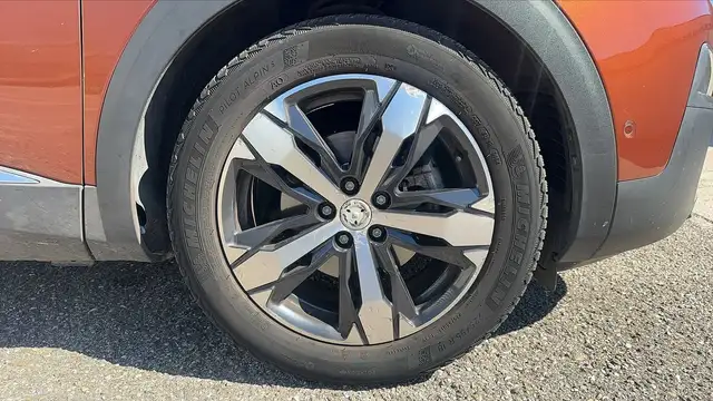 Peugeot 3008 view 16