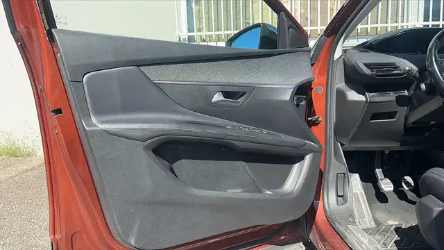 Peugeot 3008 view 7