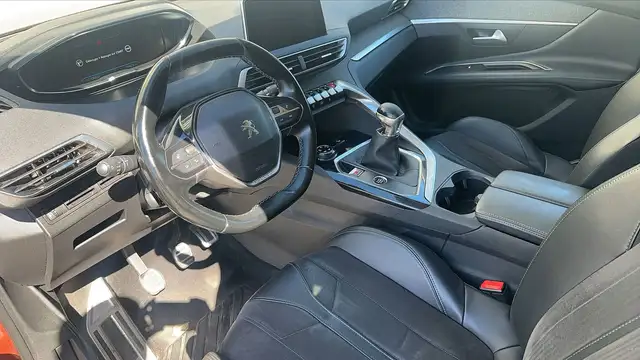 Peugeot 3008 view 8