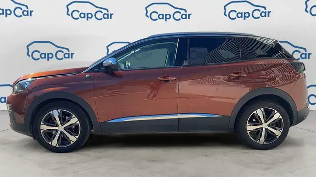 Peugeot 3008 view 2