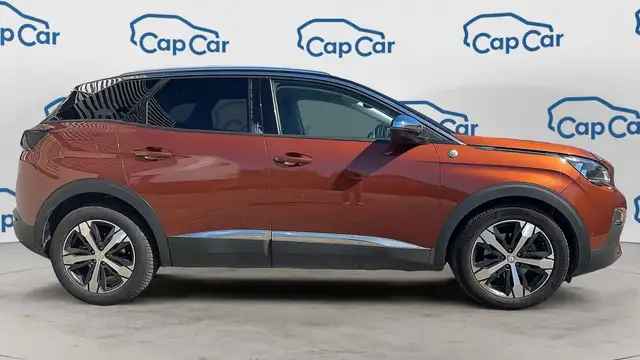 Peugeot 3008 view 4
