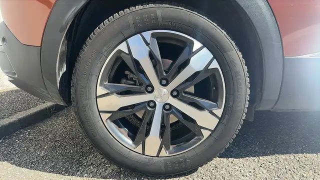 Peugeot 3008 view 17