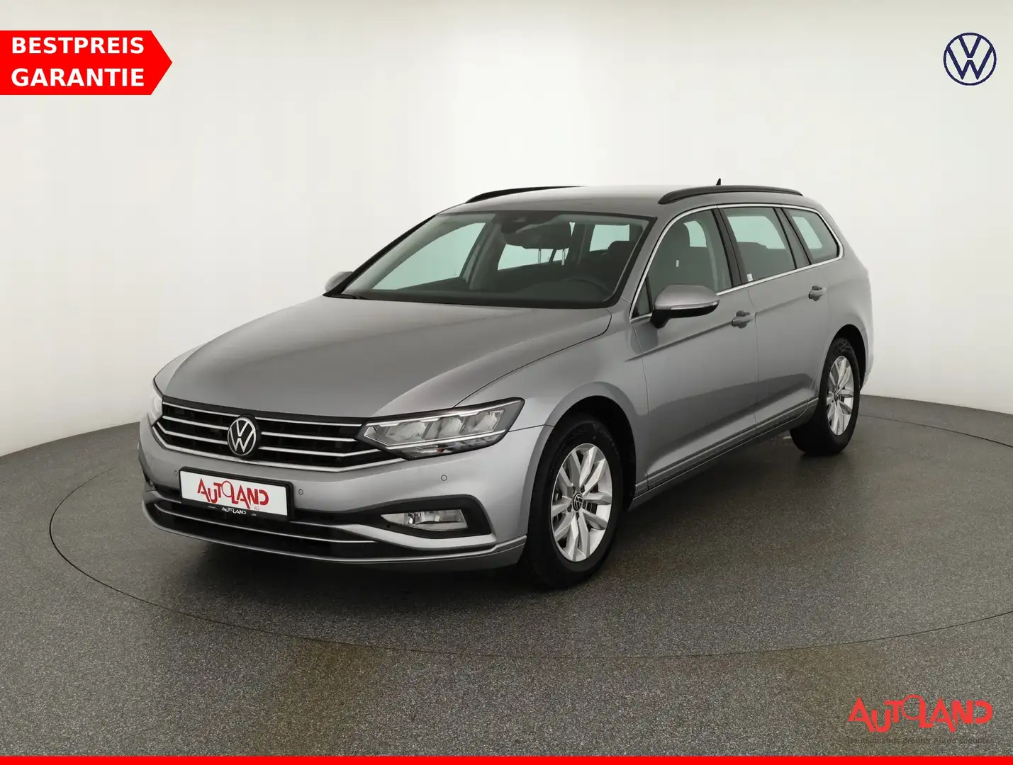 Volkswagen Passat Variant 2.0 TDI Business LED Navi Kamera Zilver - 1