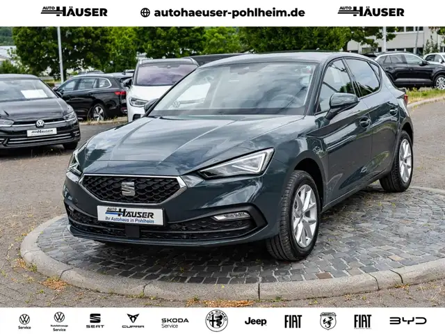 SEAT Leon 1.5 eTSI DSG Road Edition NAVI KAMERA PARK ACC LED