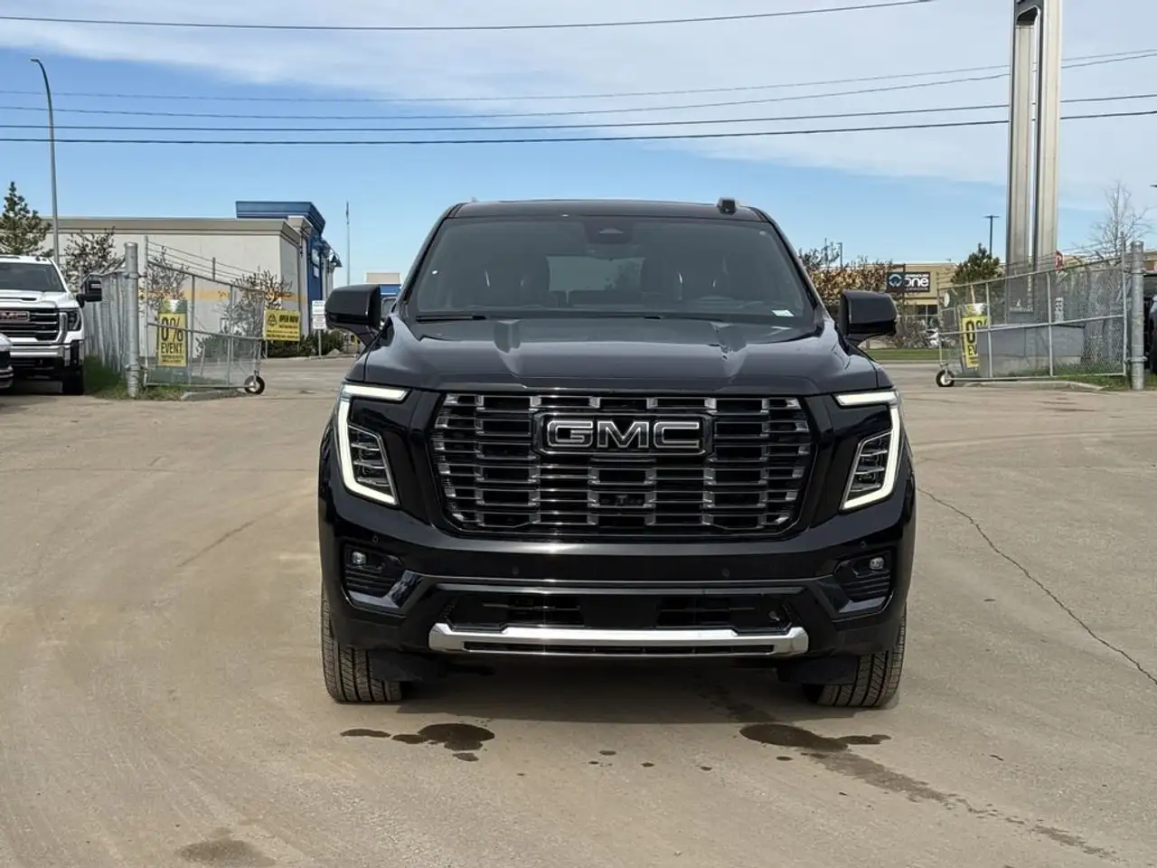 GMC Yukon снимка GMC Yukon