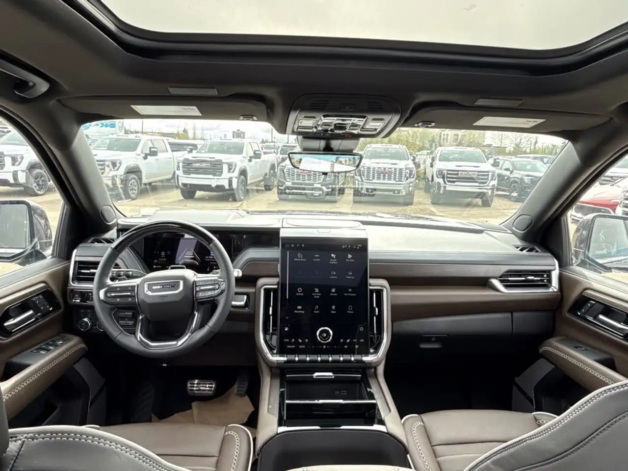 GMC Yukon снимка GMC Yukon