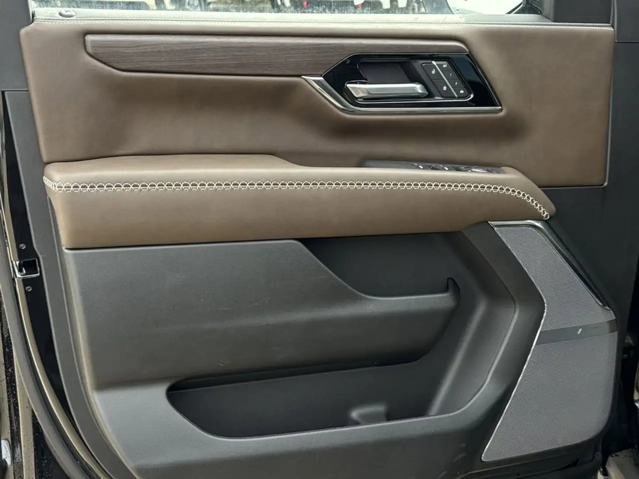 GMC Yukon снимка GMC Yukon