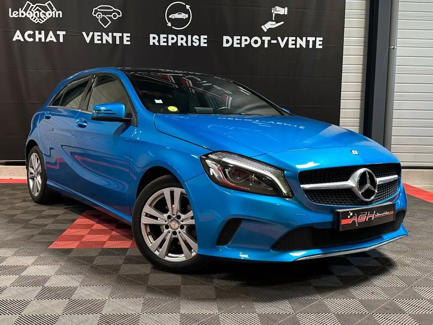 Mercedes-Benz A 180 Mercedes 180d 1.5 109cv 7G-DCT Sensation Bleu - 2