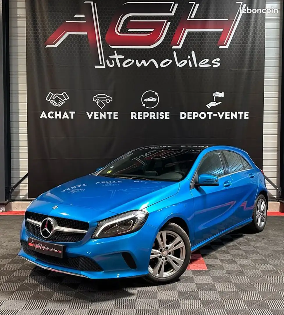 Mercedes-Benz A 180 Mercedes 180d 1.5 109cv 7G-DCT Sensation Bleu - 1