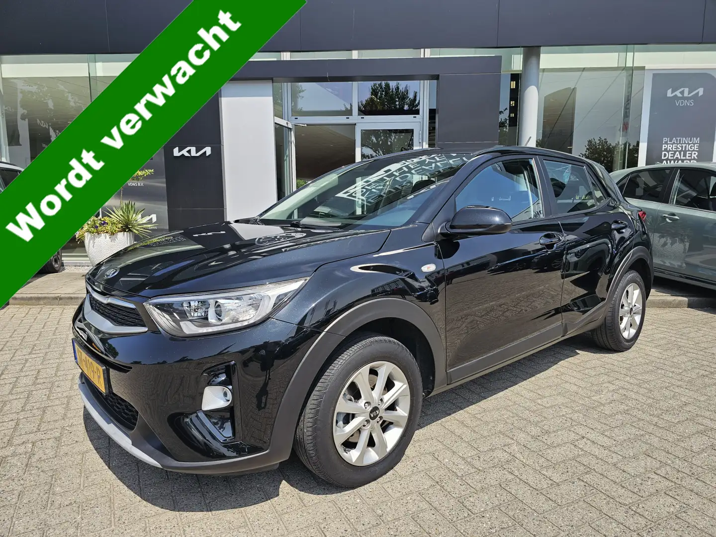 Kia Stonic 1.2 MPi ComfortPlusLine Navigator Navigatie | Came Noir - 1