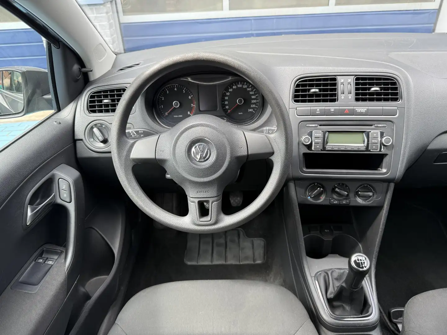Volkswagen Polo 1.2 5DRS AIRCO ELEKTR RAMEN TREKHAAK Grijs - 2