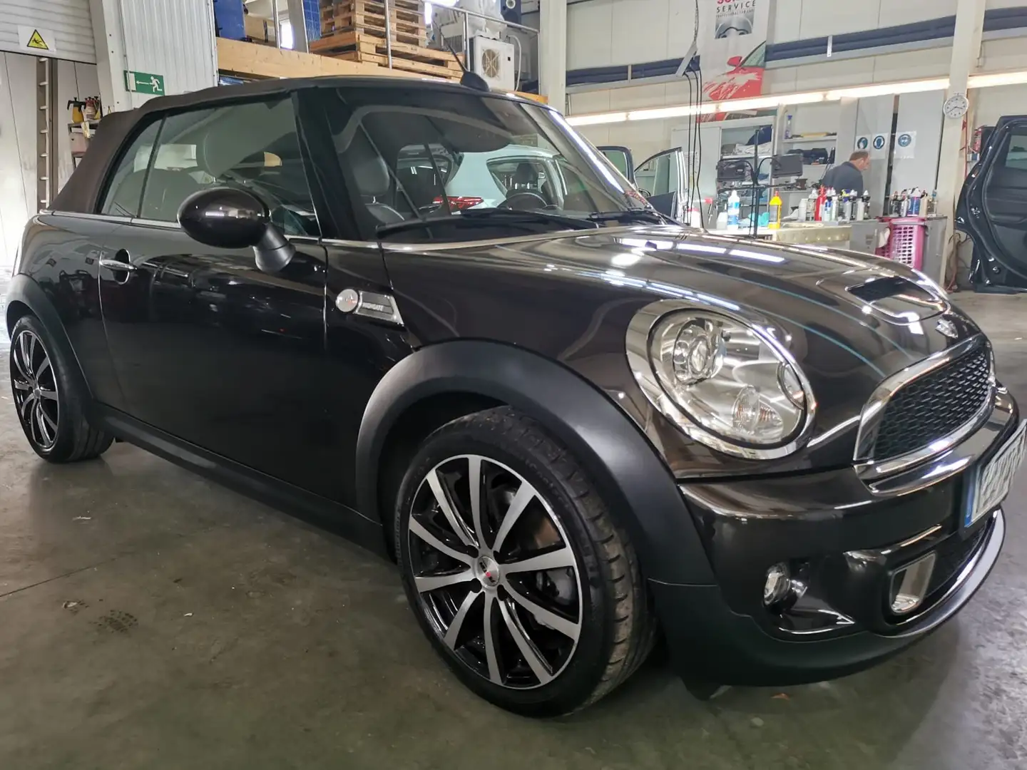 MINI Cooper S Cabrio MINI CABRIO Highgate - 1