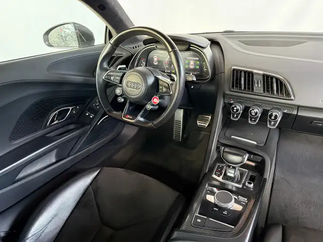 Audi R8 plus 5,2 FSI quattro S-tronic Ansicht 11