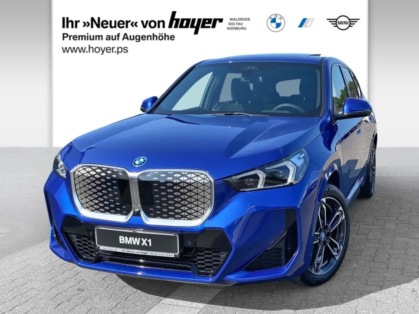 BMW iX1 xDrive30 M Sportpaket Innovationspaket Travel Pake Blau - 1