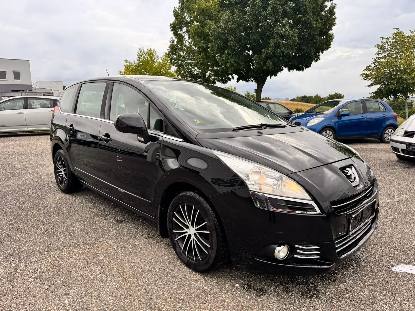 Peugeot 5008 5008 1,6 HDI Active *7 Sitze* Export* Noir - 1