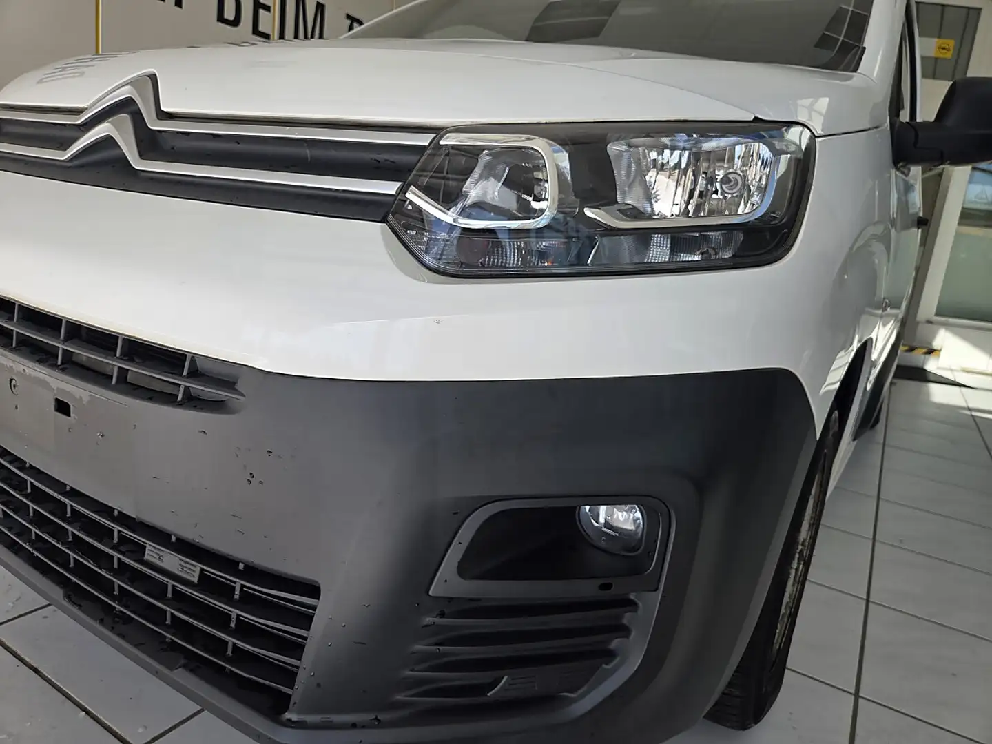 Citroen Berlingo KW Komfort+  M BHDi 75 Weiß - 2
