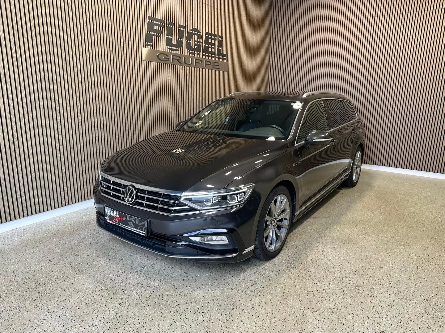 Volkswagen Passat Variant 2.0 TDI DSG R Line IQ.Light|Pano|ACC|RFK|SHZ Grau - 2
