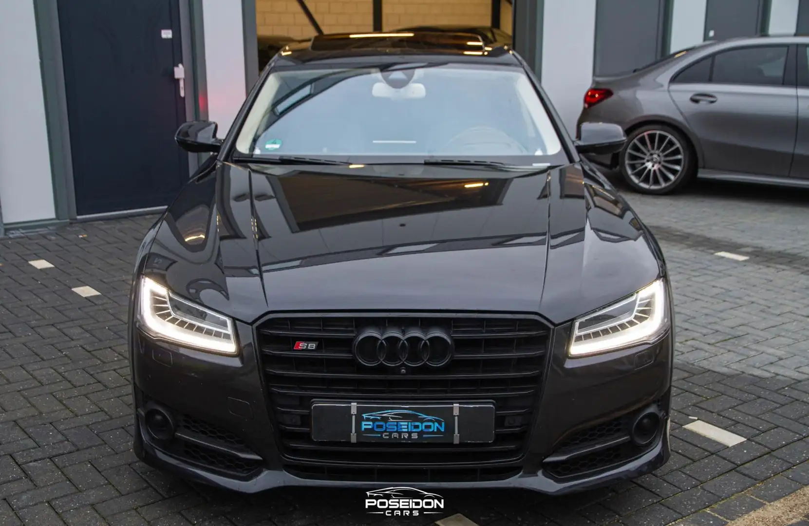 Audi S8 4.0 TFSI PLUS+ QUATTRO DESIGN | KERAMISCHE REMMEN Grijs - 2