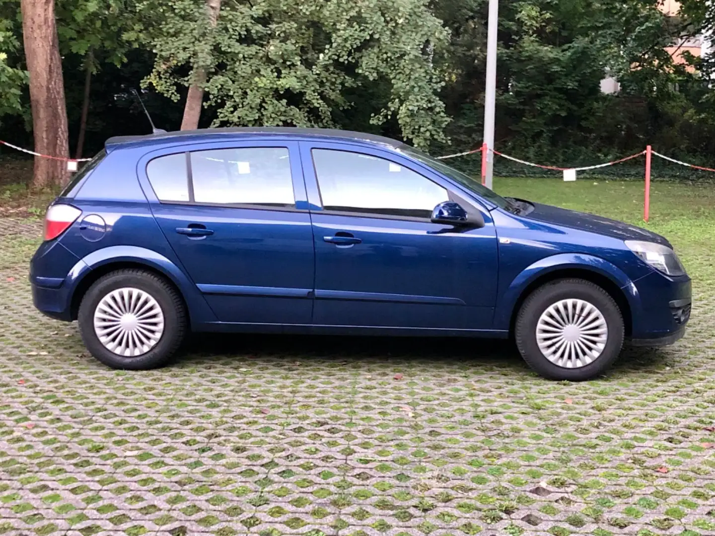 Opel Astra H 1.4 90 PS 2. Hand 8fach ber. TÜV 9/27 Blau - 2