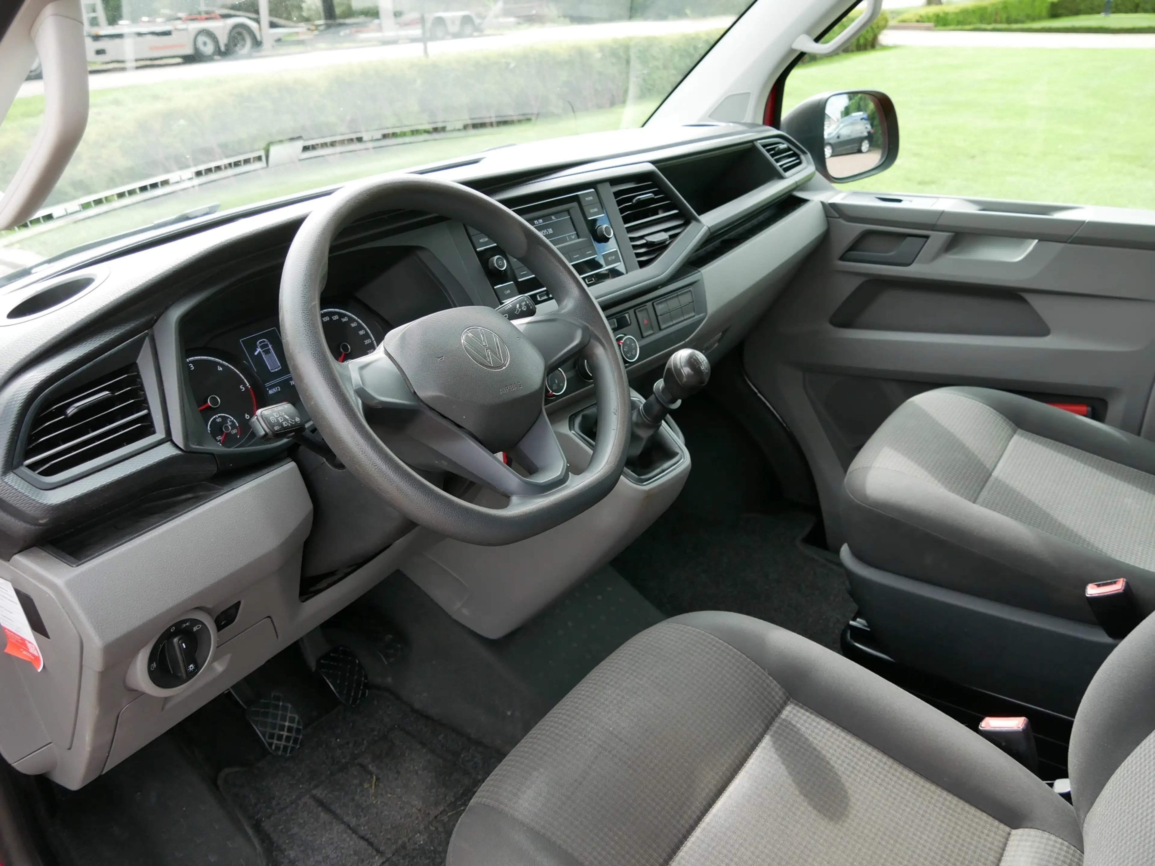 Volkswagen Transporter 2.0 TDI L2H1 DUBB CABINE AC ** 12999 EX BTW ** — photo 9