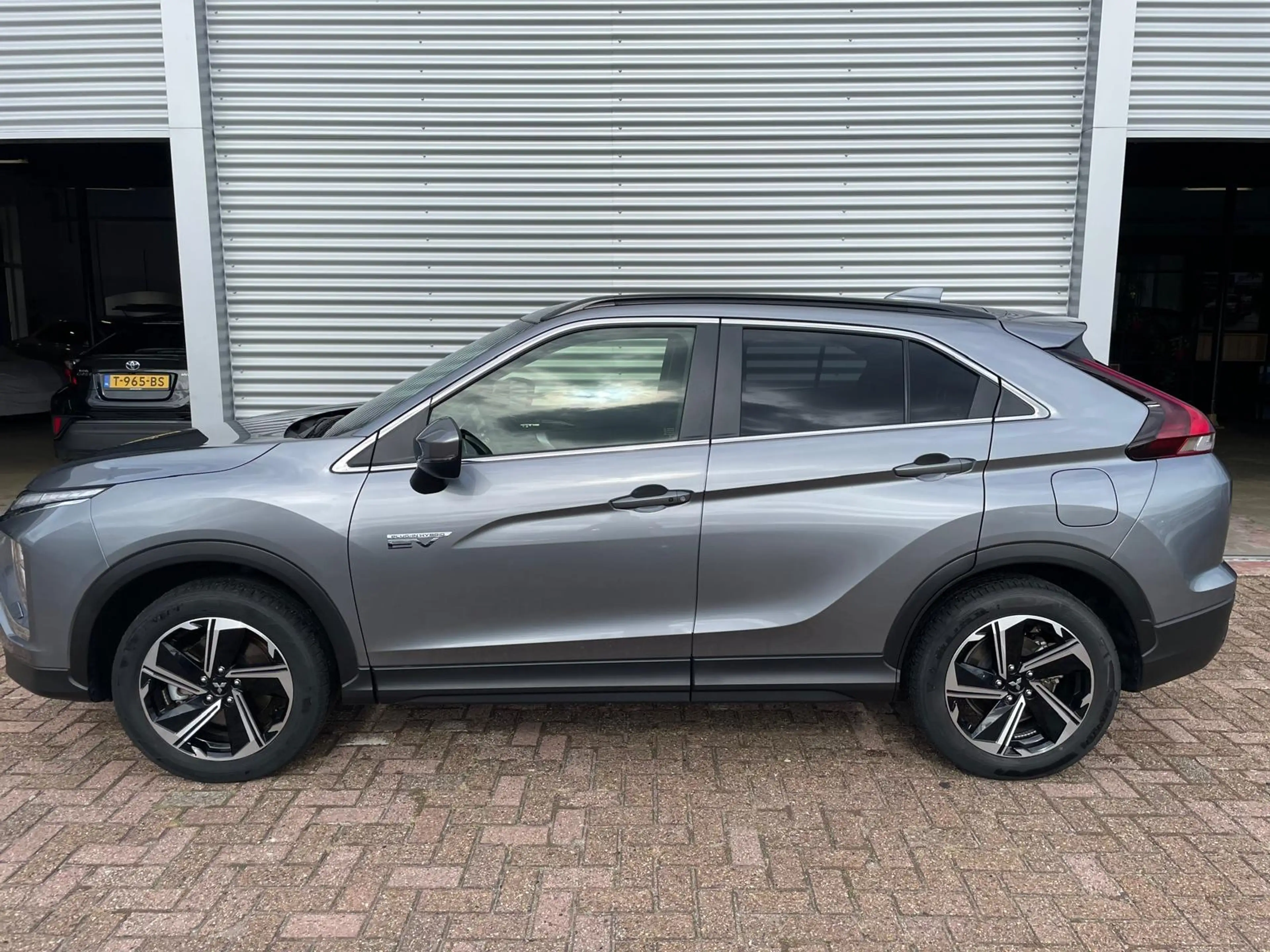Mitsubishi Eclipse Cross 2.4 PHEV Intense+ 1500KG Trekgewicht|Trekhaak| — photo 2