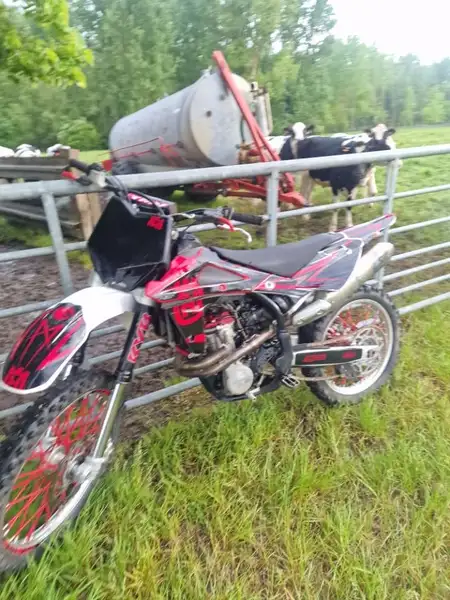 Husqvarna TC 250 - foto 2