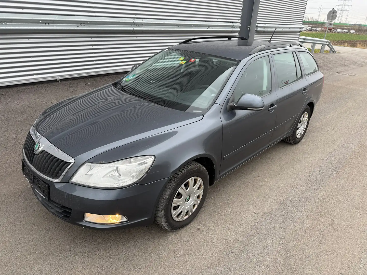 Skoda Octavia Kombi 1,2 TSI Ambition ID:153 Grau - 1