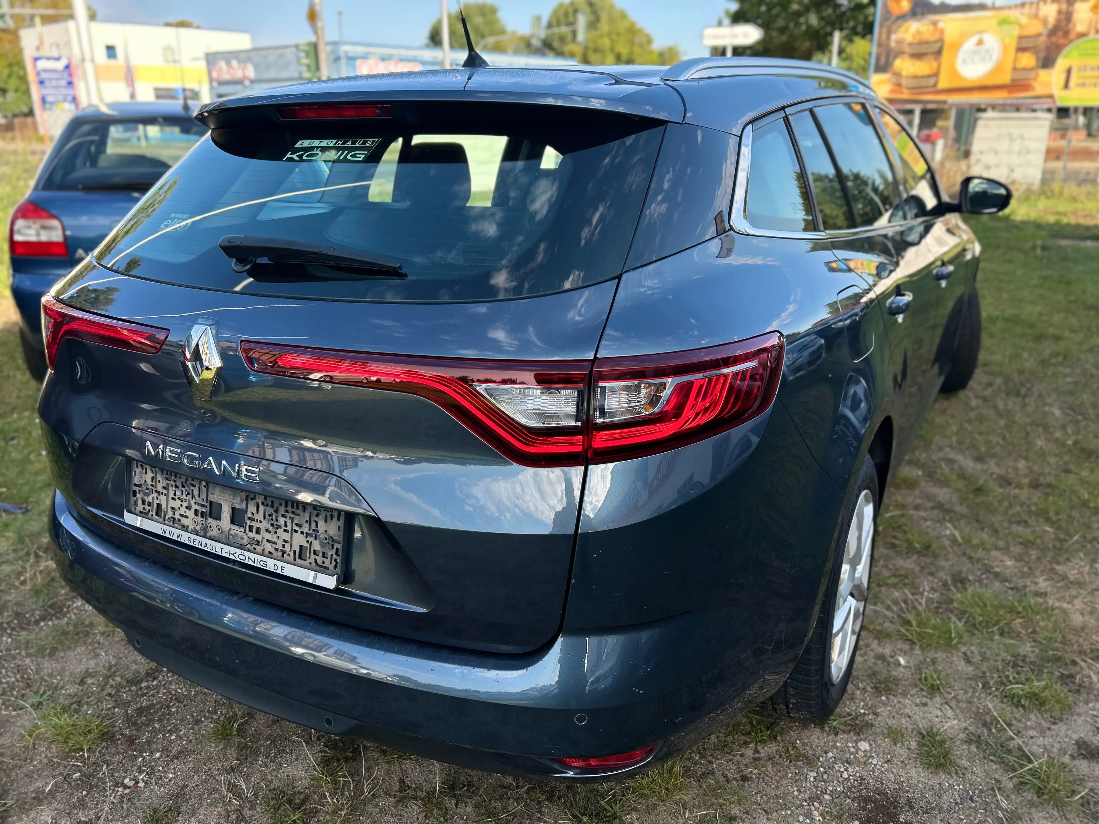 Renault Megane Megane Grandtour Grandtour ENERGY TCe 140 EDC LIMITED — photo 10