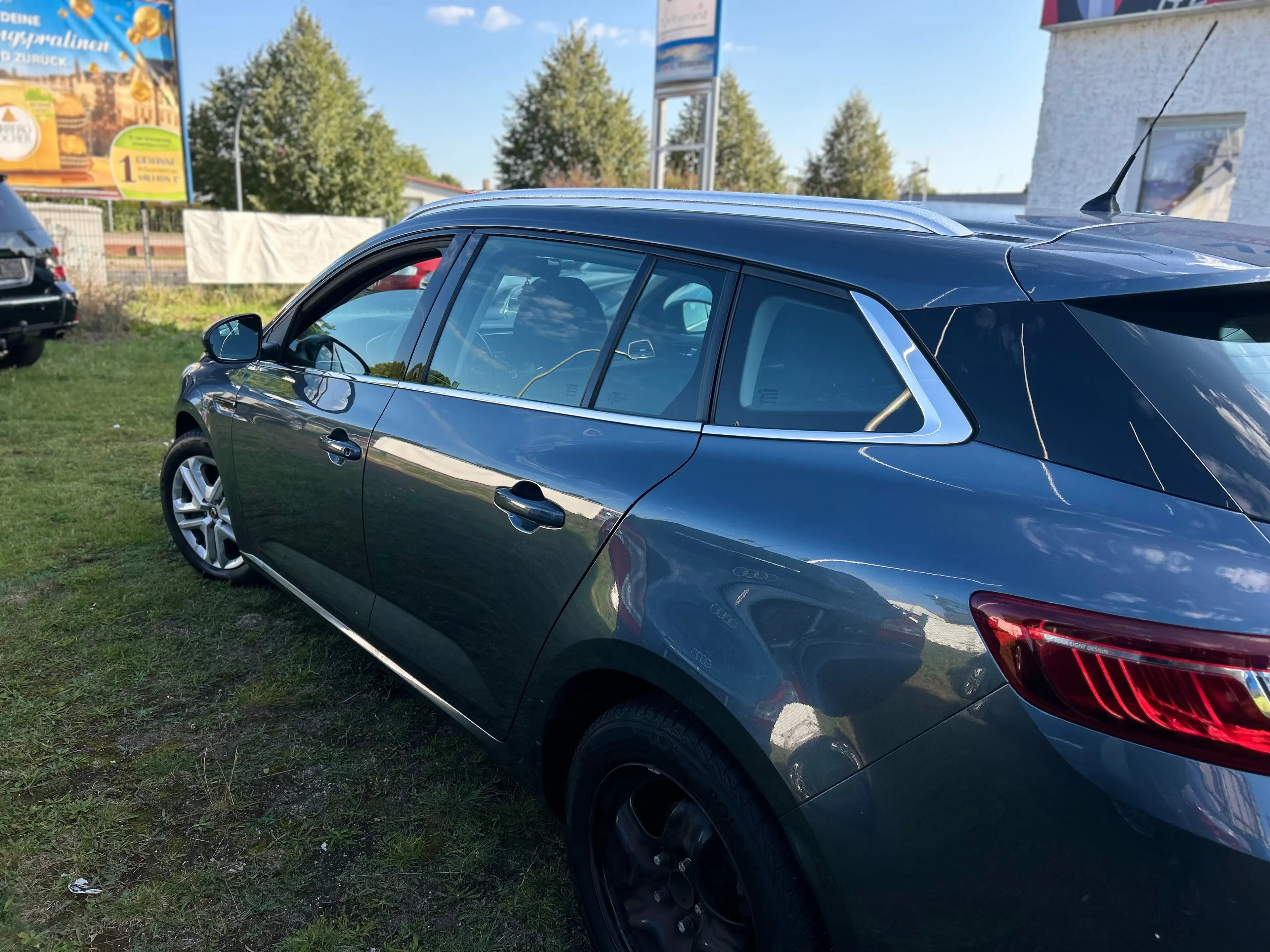Renault Megane Megane Grandtour Grandtour ENERGY TCe 140 EDC LIMITED — photo 9