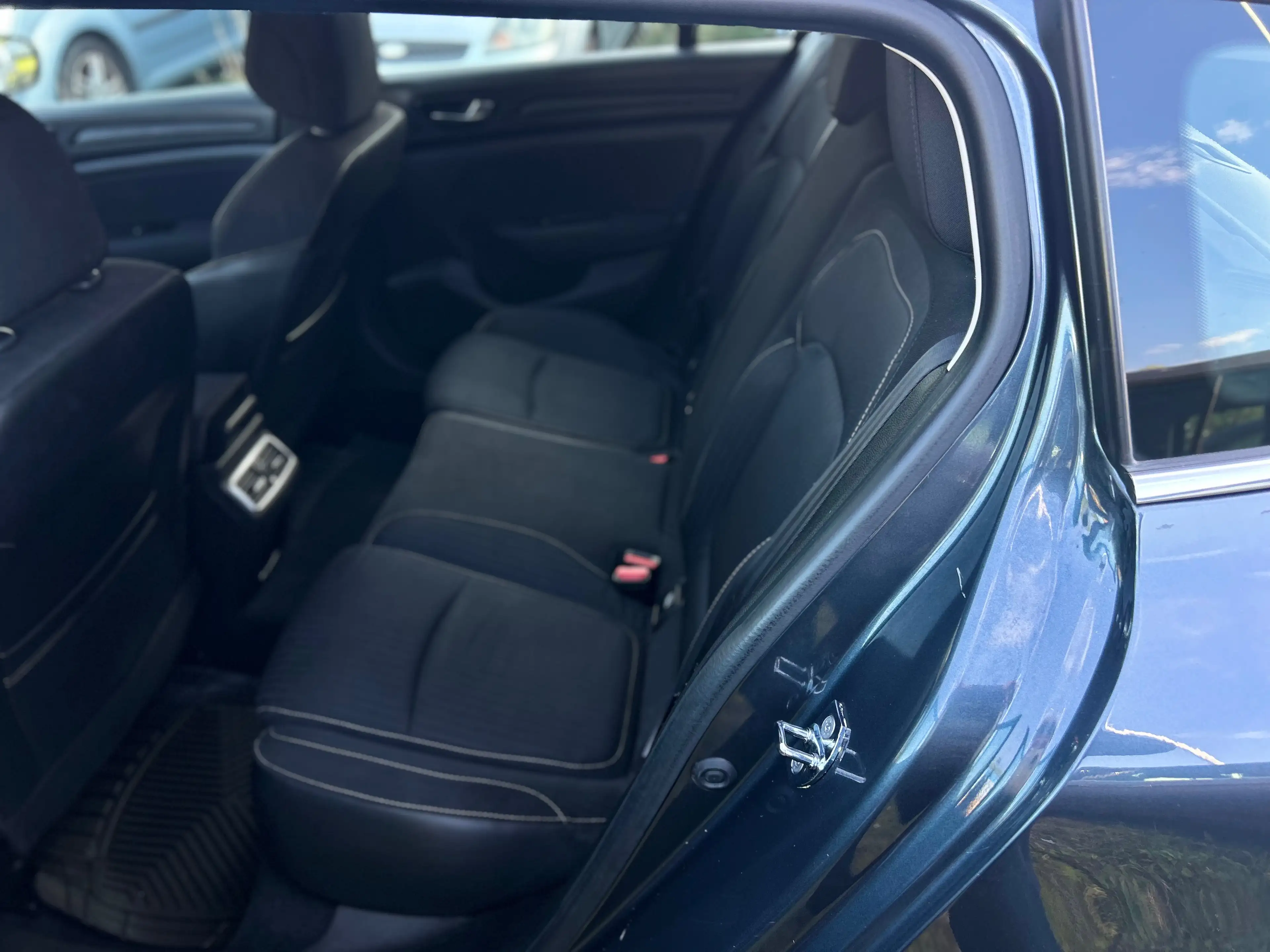 Renault Megane Megane Grandtour Grandtour ENERGY TCe 140 EDC LIMITED — photo 5