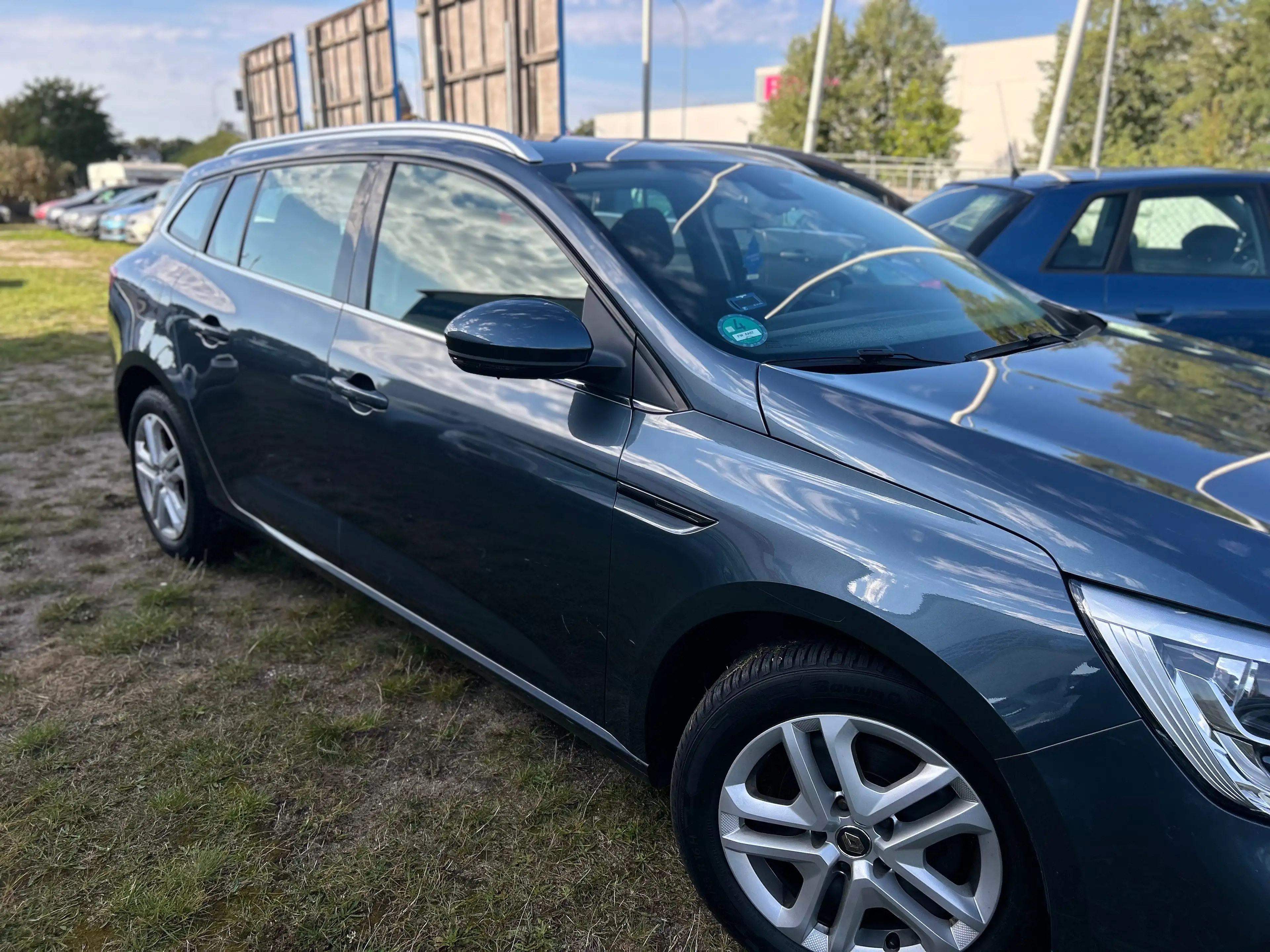 Renault Megane Megane Grandtour Grandtour ENERGY TCe 140 EDC LIMITED — photo 11