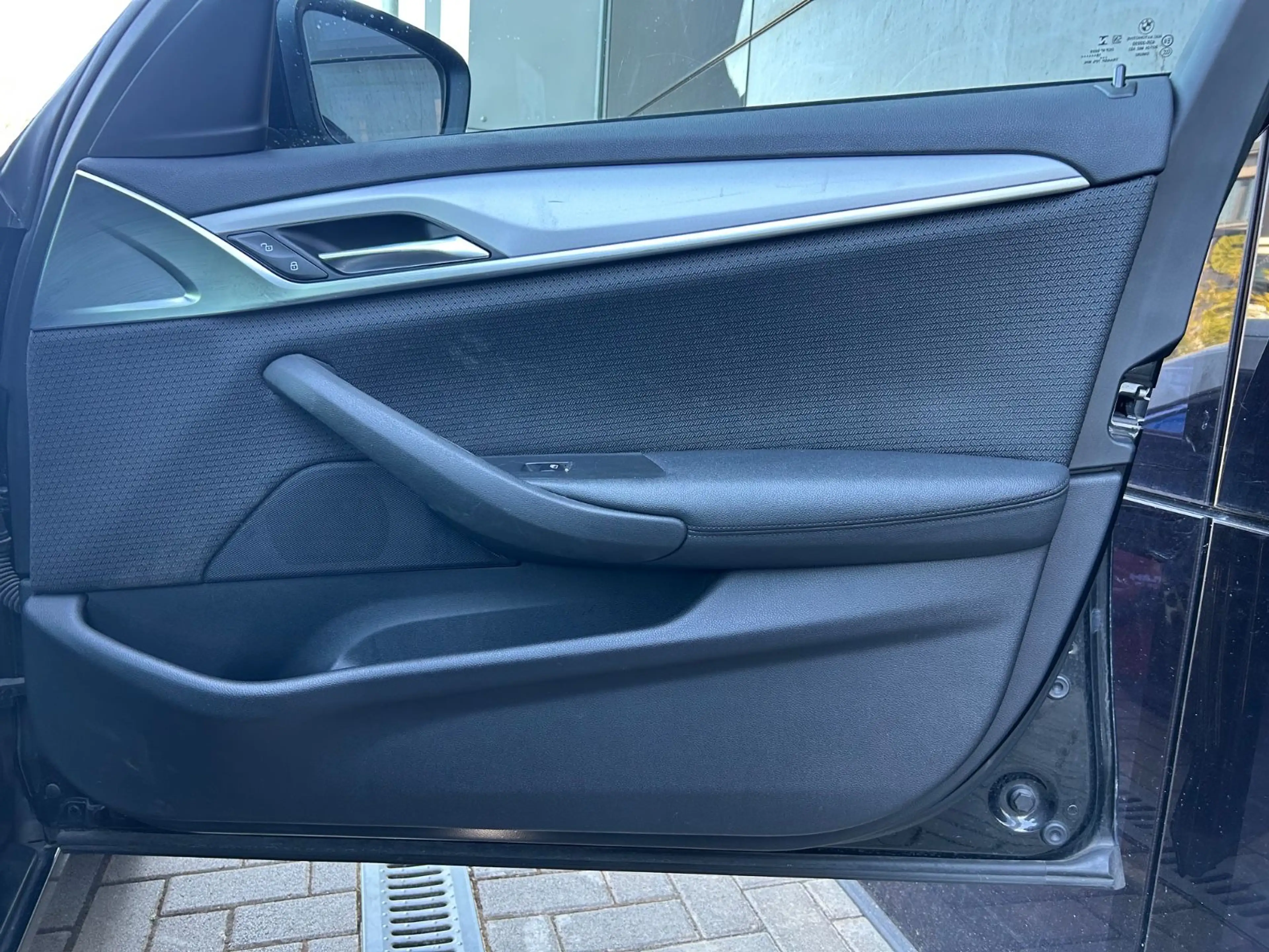 BMW 520 Touring|Rückfahrkam|Keyless|Navi — photo 14