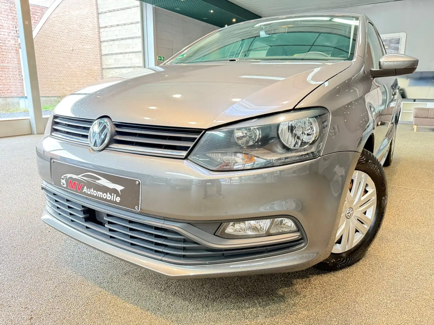 Volkswagen Polo 1.0i TVA Déductible * Navi * Clim auto * 1er pr Gris - 1