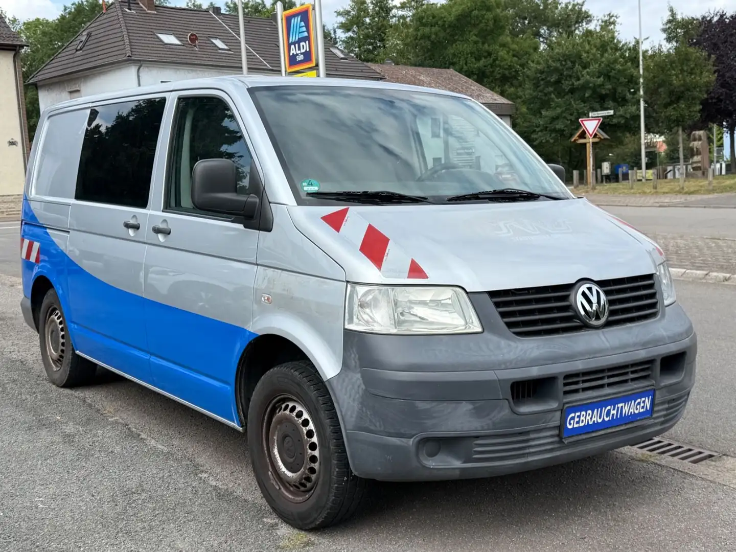 Volkswagen T5 Transporter Kasten AHK TÜV Neu Silber - 1