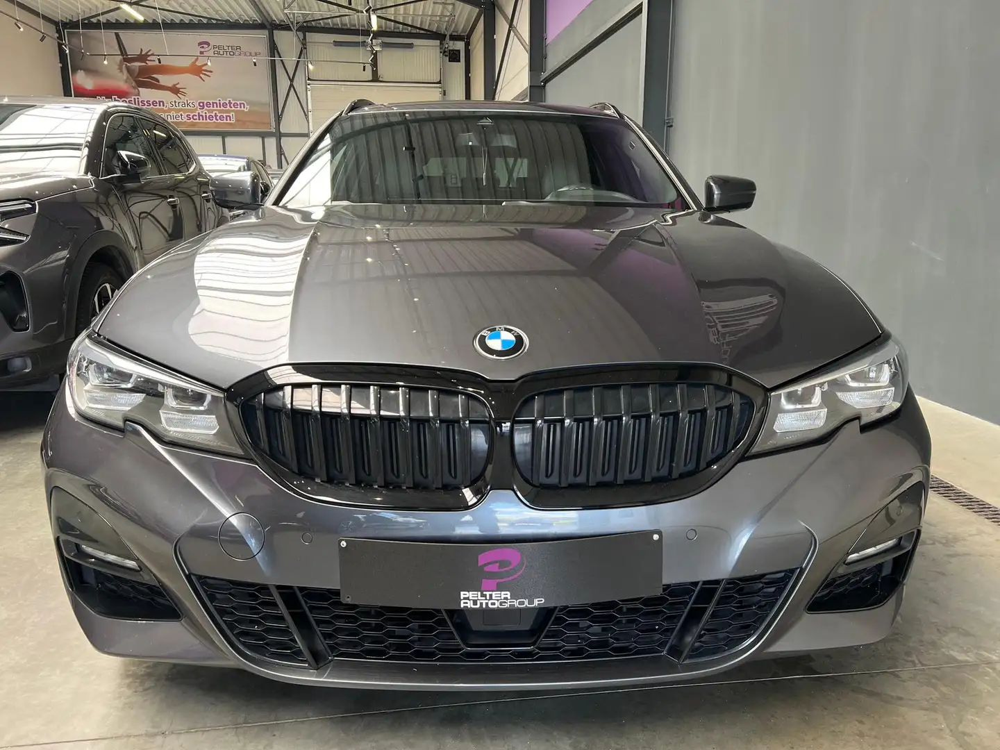 BMW 320 D M pack Touring New Model! FULL Grey - 2