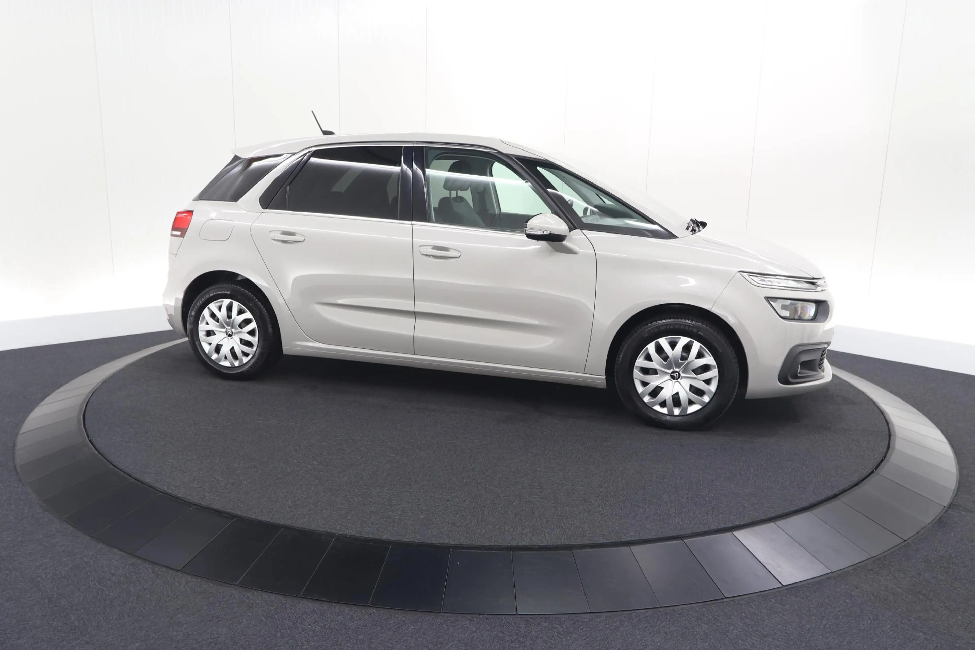 Citroen C4 SpaceTourer PureTech 130 Selection | Trekhaak | Apple Carplay — photo 4