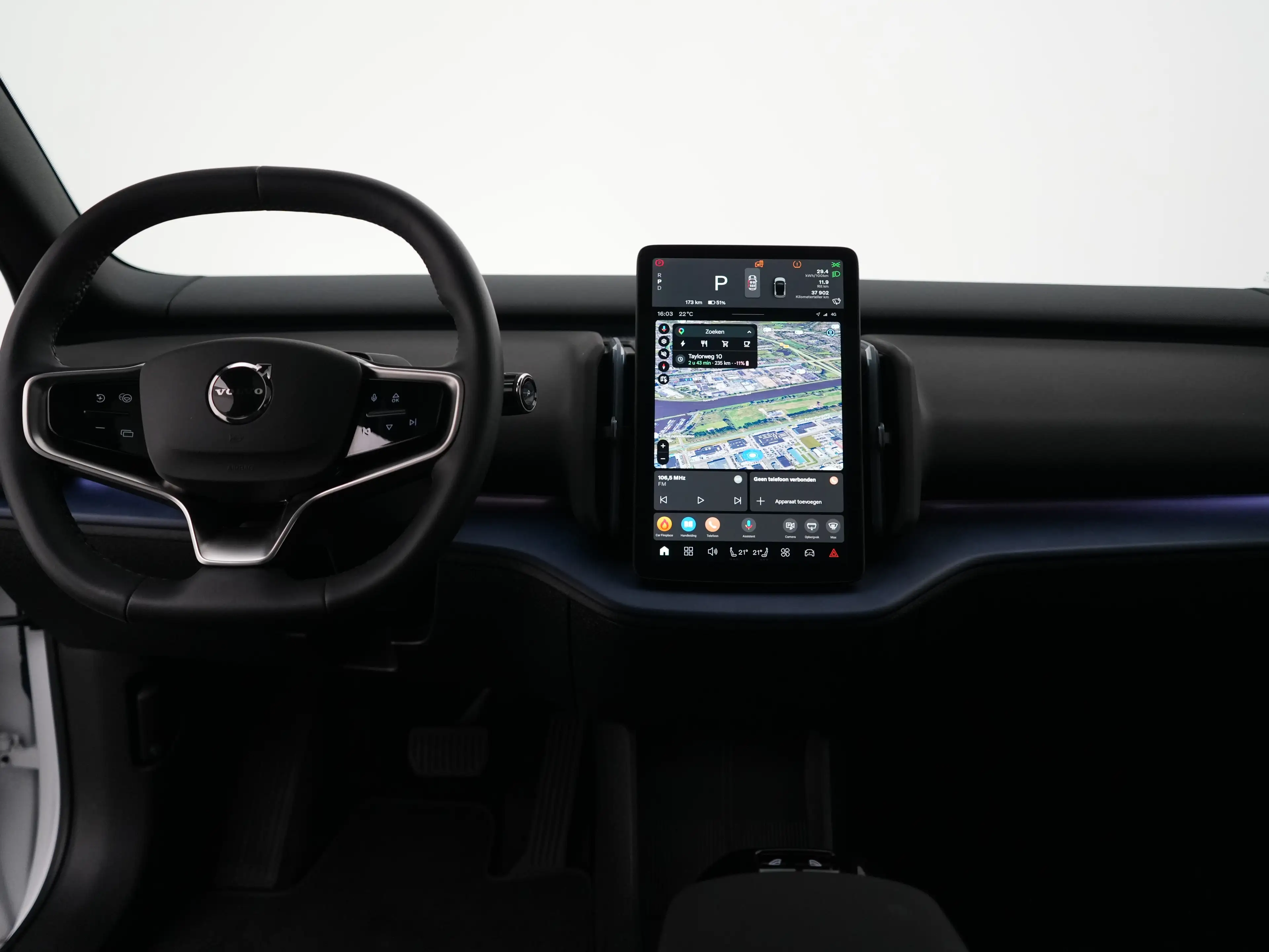 Volvo EX30 Twin Motor Performance Ultra 69 kWh | PANO | 20" | — photo 7