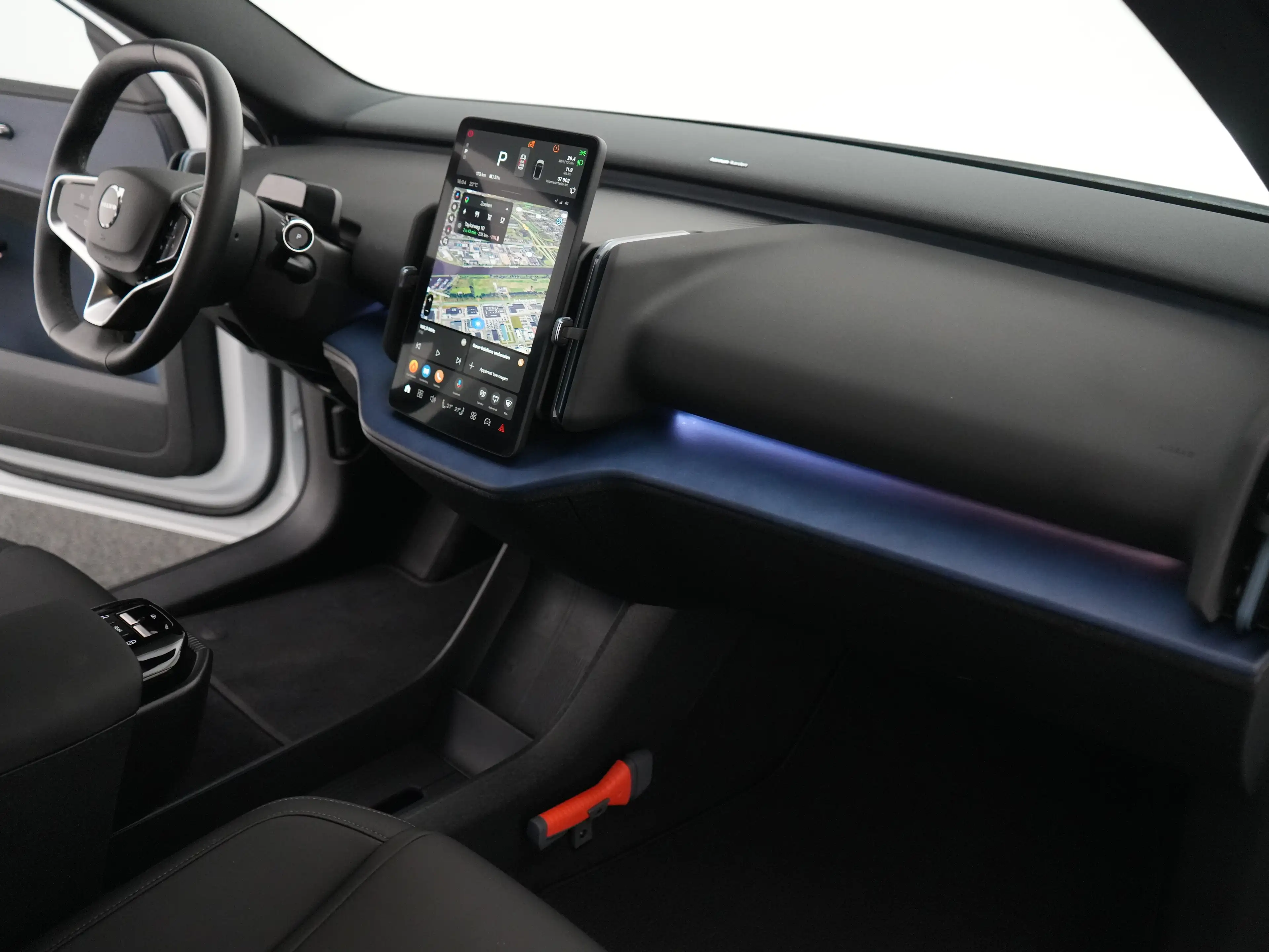 Volvo EX30 Twin Motor Performance Ultra 69 kWh | PANO | 20" | — photo 11