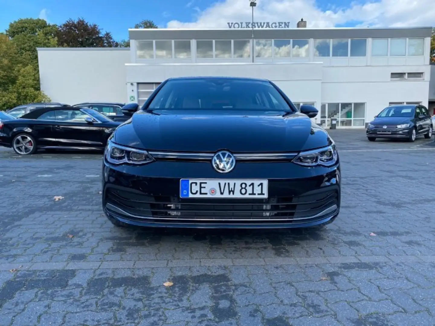 Volkswagen Golf VIII 2.0 TDI Style (EURO 6d-TEMP) Klima Navi Schwarz - 2