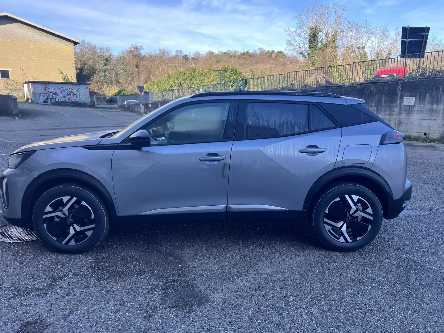 Peugeot 2008 2008 1.2 puretech Allure s Grau - 2