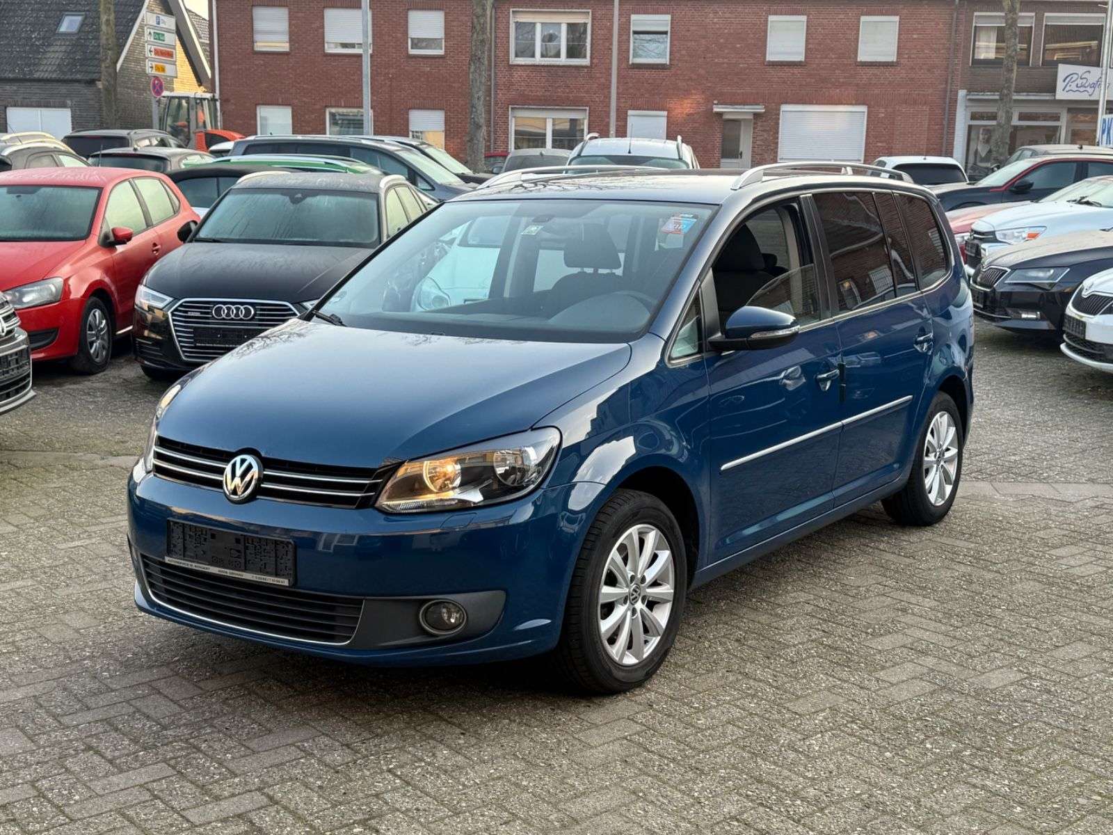 Second hand Volkswagen Touran 2.0